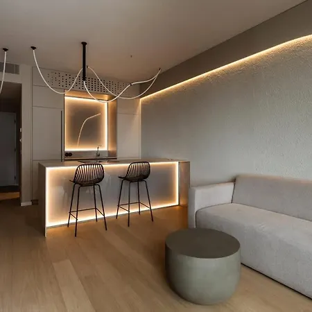 Skypark Luxe Living Ii * Братислава